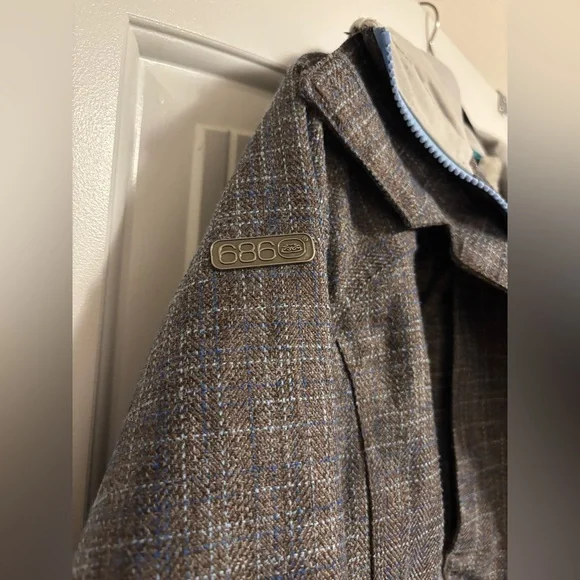 686 Women’s Snowboard Jacket – XS – Excellent Condition - Picture 15 of 17